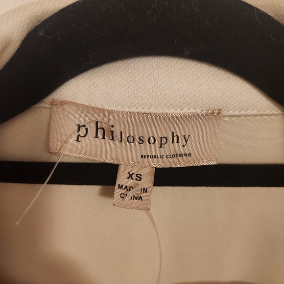 Gorgeous jacket - Picture 2 of 3